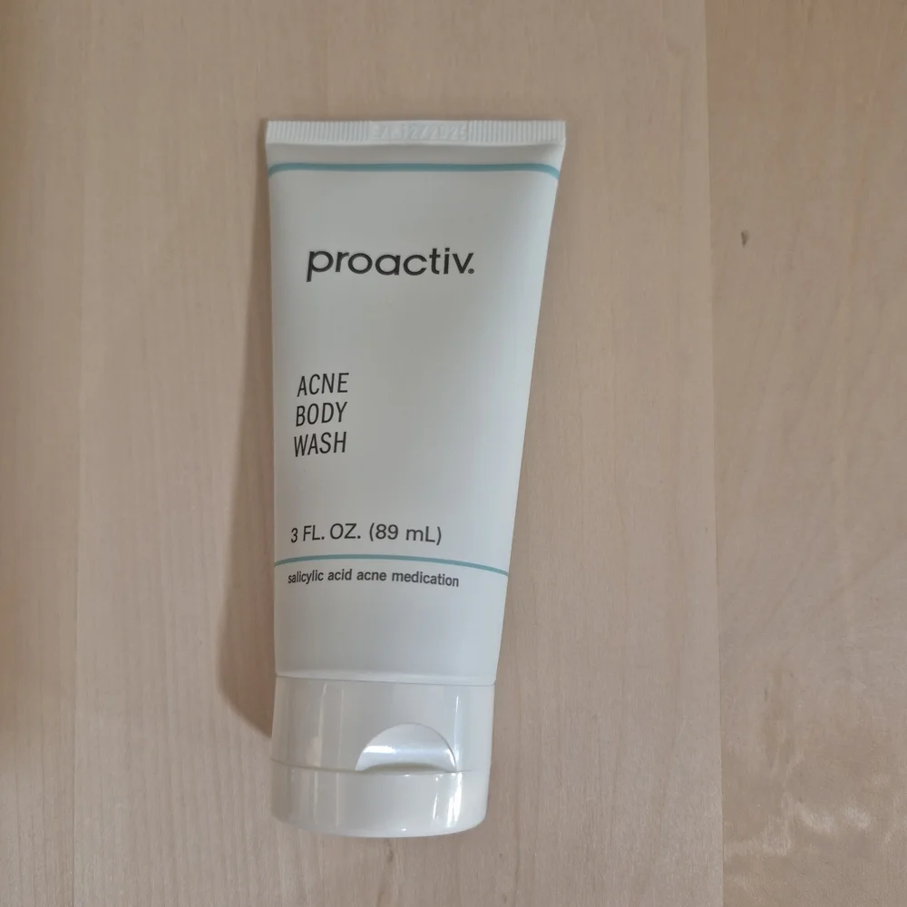 🎊🎊NEW🎊🎊 3FL OZ Proactiv Body Wash